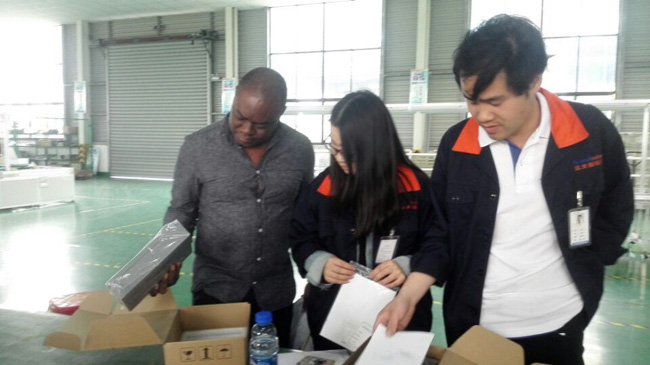 熱烈歡迎貝寧客戶Guy先生來(lái)我公司參觀交流