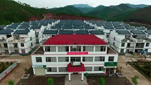 【行業(yè)動(dòng)態(tài)】光伏扶貧獲國(guó)家“一路綠燈”支持！每個(gè)鄉(xiāng)鎮(zhèn)都裝上“聚寶盆”