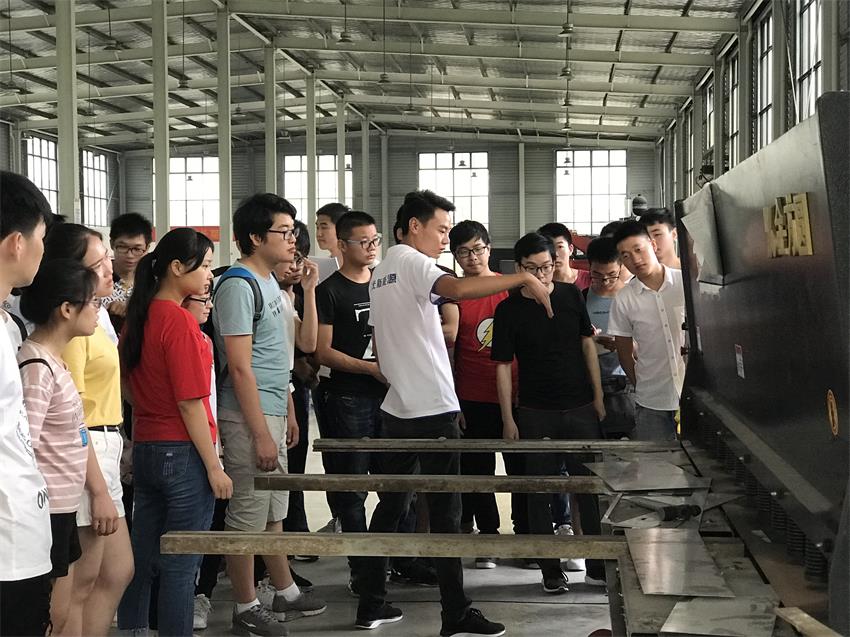 湖北理工學院學生再次來我司開展實習實訓活動